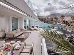 Emerald 3 Bedroom Suite with Jacuzzi at Domes Baobab Suites