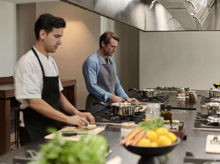 Plant-based cooking workshop with chef at SHA Wellness Mexico’s nutritional programme