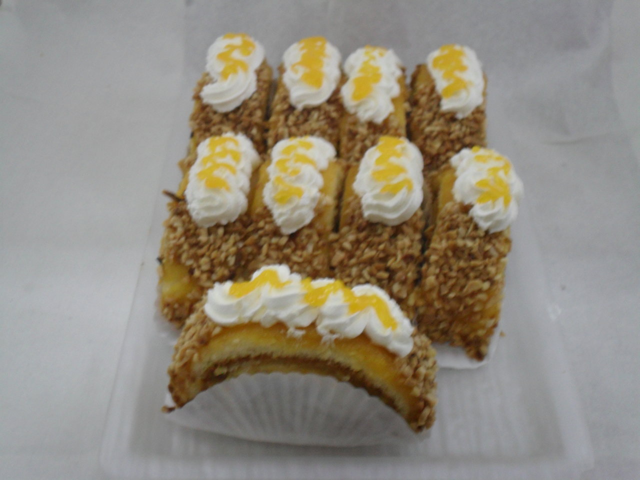 Piononos de almendras.JPG