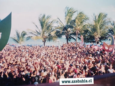 axe moi con publico.jpg