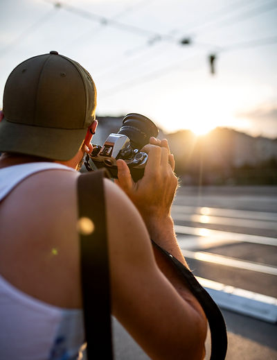 Fotograf Mike Wenski auf einem Auftrag in Wien