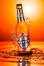 Werbe- und Produktfotograf Mike Wenski Köln – Authentisches Branding für Beverage-Marken.