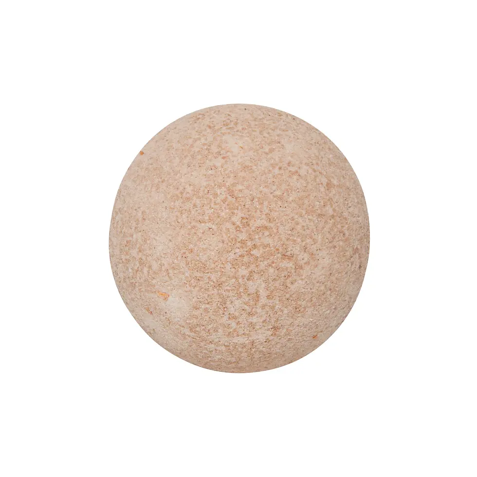 Badebombe med kokos som gir fukt og glød til huden