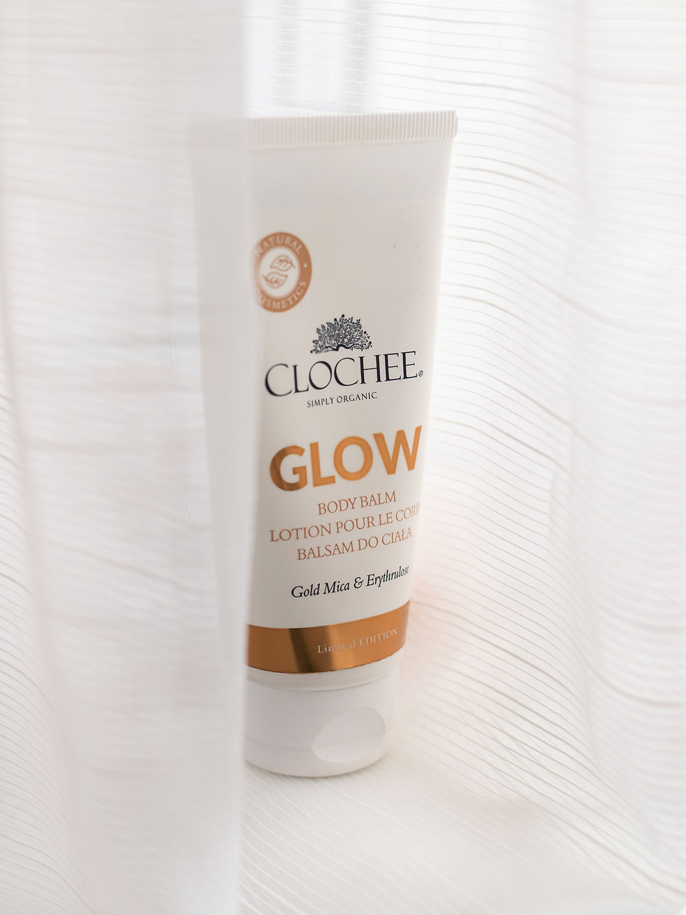 Miniatyrbilde: Fuktighetsgivende bodylotion med shimmer og glød