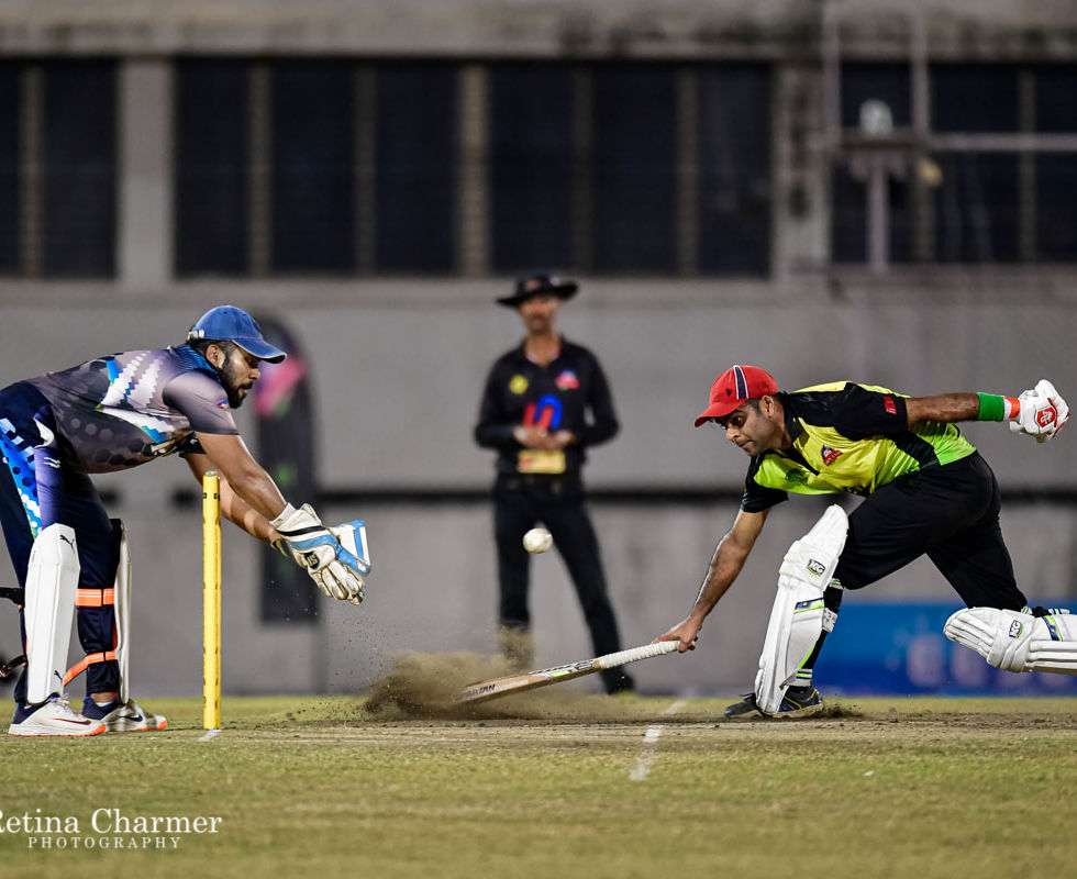 SPORTS & ACTION