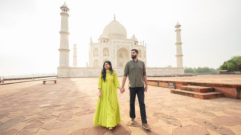 Professional Photographer in Taj Mahal, Agra