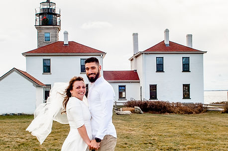 romantic elopement beavertail lighthosue