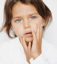 portret foto's blond meisje met blauwe ogen beste kinderfotograaf