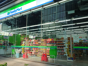 【2026】ハノイのファミリーマート完全ガイド|店舗一覧・場所・営業時間・買えるもの