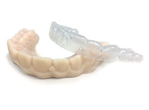 3D printed model & clear retainer