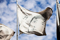 Memorial para tres niños problema