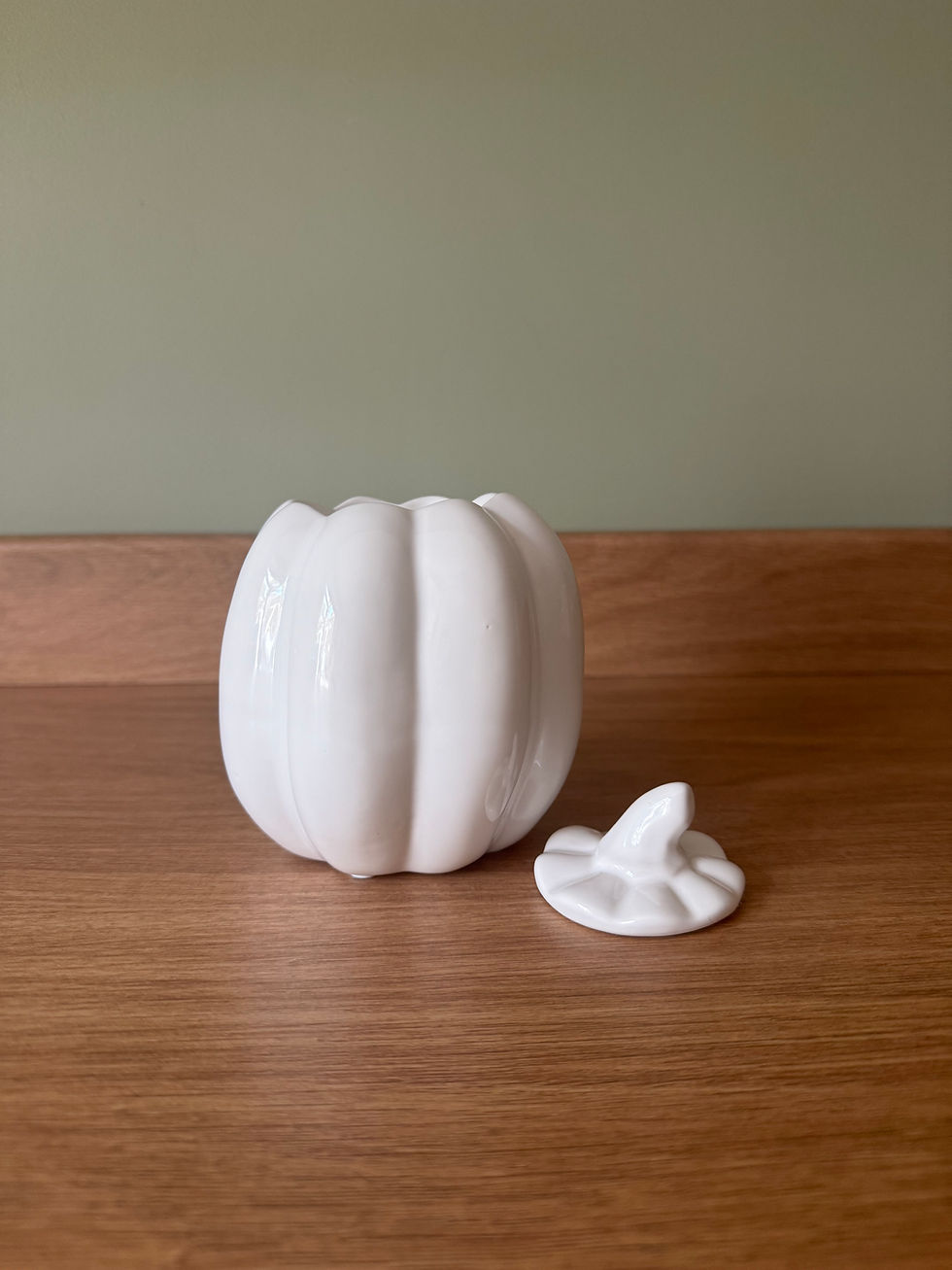 Thumbnail: Ceramic Pumpkin Wax Melt Burner