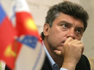 Russie: L'opposant Boris Nemtsov abattu par balle en plein Moscou, Washington condamne l'assassinat.