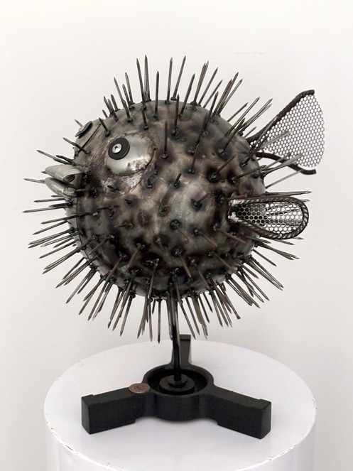 recycled metal pufferfish sculpture by artist Simon Treseder