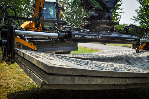 trackway grab