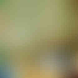 Saz kamışı, rustik ve doğal bir tarzı yansıtan benzersiz bir duvar dekorasyonu malzemesi olarak kullanılabilir. Saz kamışıyla örülen duvar panelleri, iç mekanlara sıcaklık ve doğal bir dokunuş katarak hoş bir atmosfer oluşturabilir.