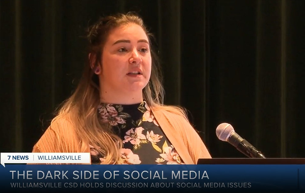 Williamsville Schools discuss how social media exposes kids to vaping