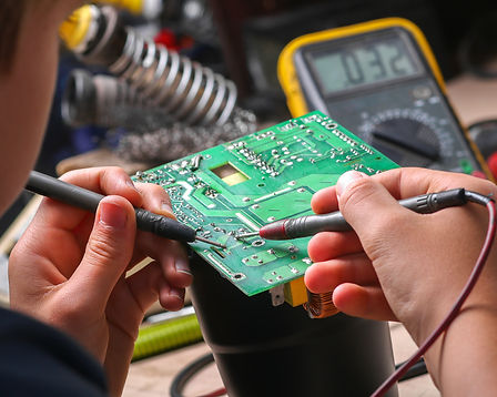 Repair of electronic devices, tin soldering parts.jpg