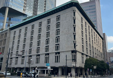 The Nissay Theatre in Hibiya, Tokyo, underwent extensive renovations from 2015 to 2016 to be active for another several decades.