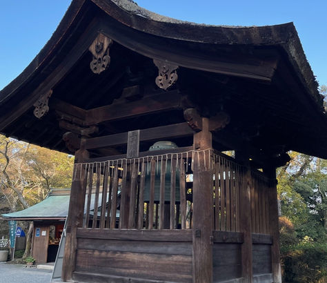The bell of Onjoji Temple, known by the name of Miidera, features beautiful sound.