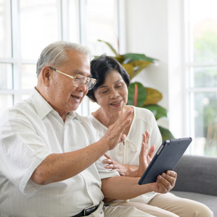 Bảo lãnh cha mẹ sang Úc: “Ác mộng” chờ đợi visa, đâu là lối thoát?