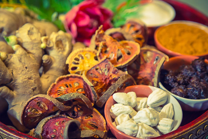 dried-food-clay-bowl-close-up.jpg