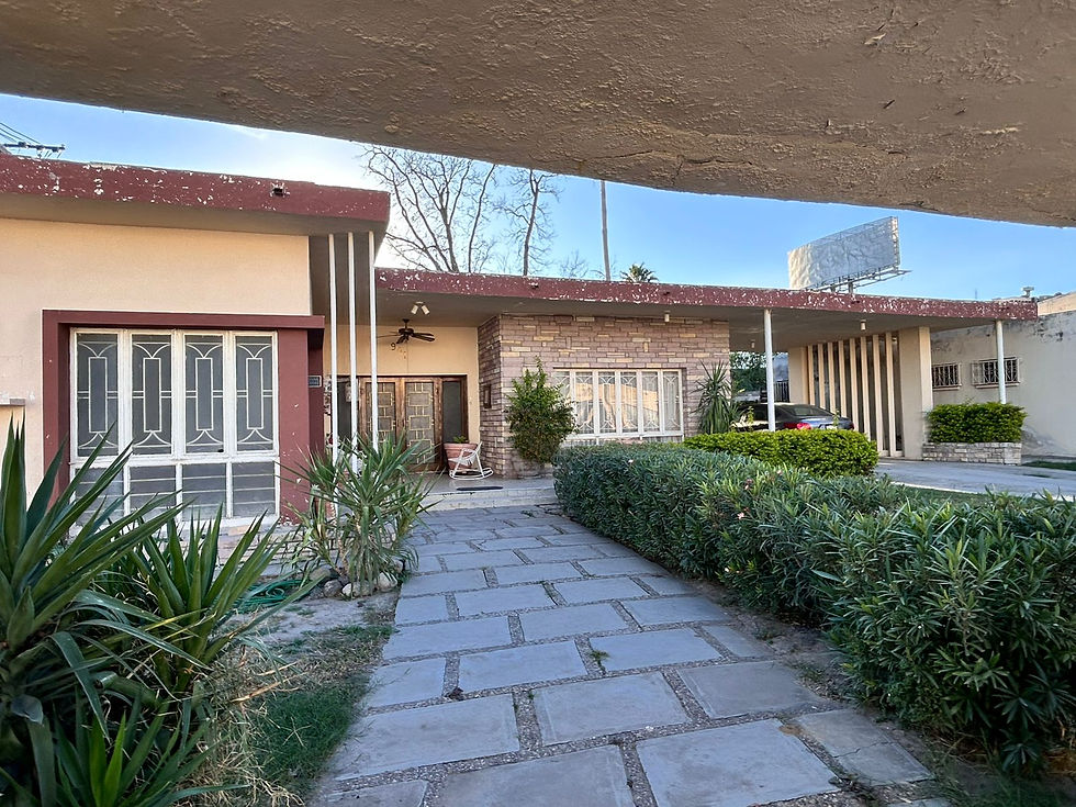 C107 SE VENDE CASA CENTRICA EN SABINAS