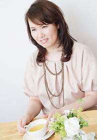 アミスウェディング 安倍実和子