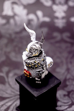 Alice in Luxury / WhiteRabbit