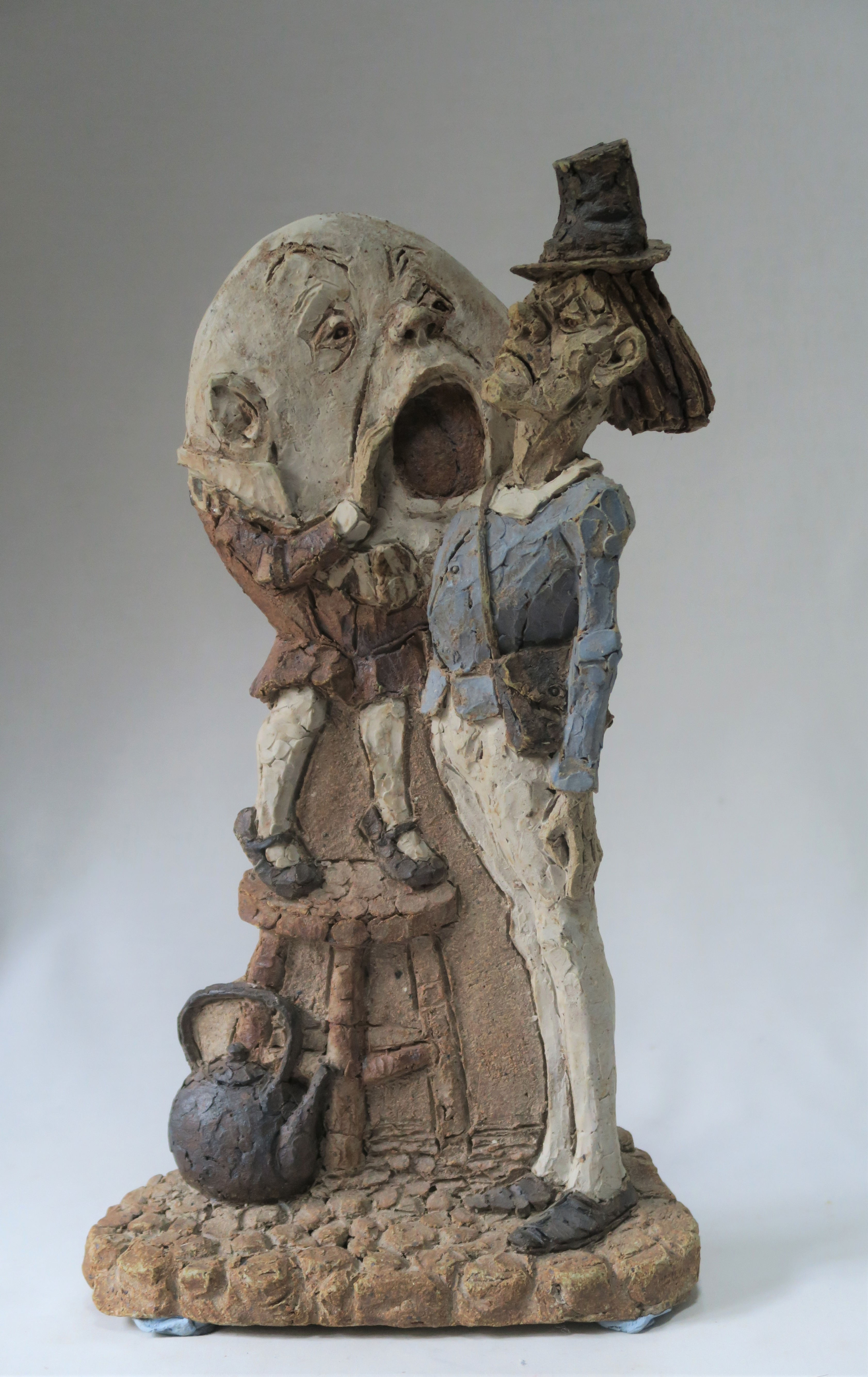 Humpty with Messenger Plaque