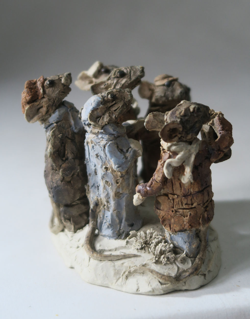 Thumbnail: Mice Carollers