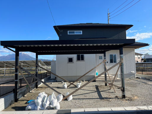 【施工事例】外構工事に先行して設置!折板カーポートゆき盛くんⅢ|鳥取県米子市