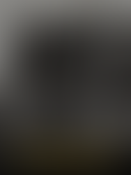 A cuántos de nosotros nos enseñaron, por ejemplo: sobre los 16 centros clandestinos de detención que hubo en la provincia. Quienes fueron los funcionarios de la dictadura que siguieron con cargos en democracia o que en Formosa todavía hay 50 desaparecidos pero no se los busca.