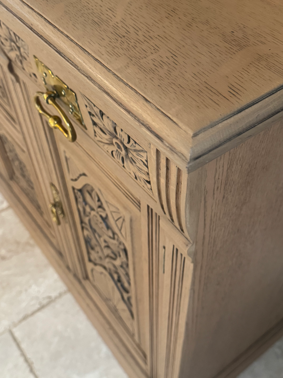 Thumbnail: Large Victorian Oak Sideboard