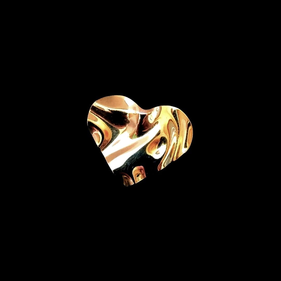 Anel Coração Martelado - Banho Ouro 18K