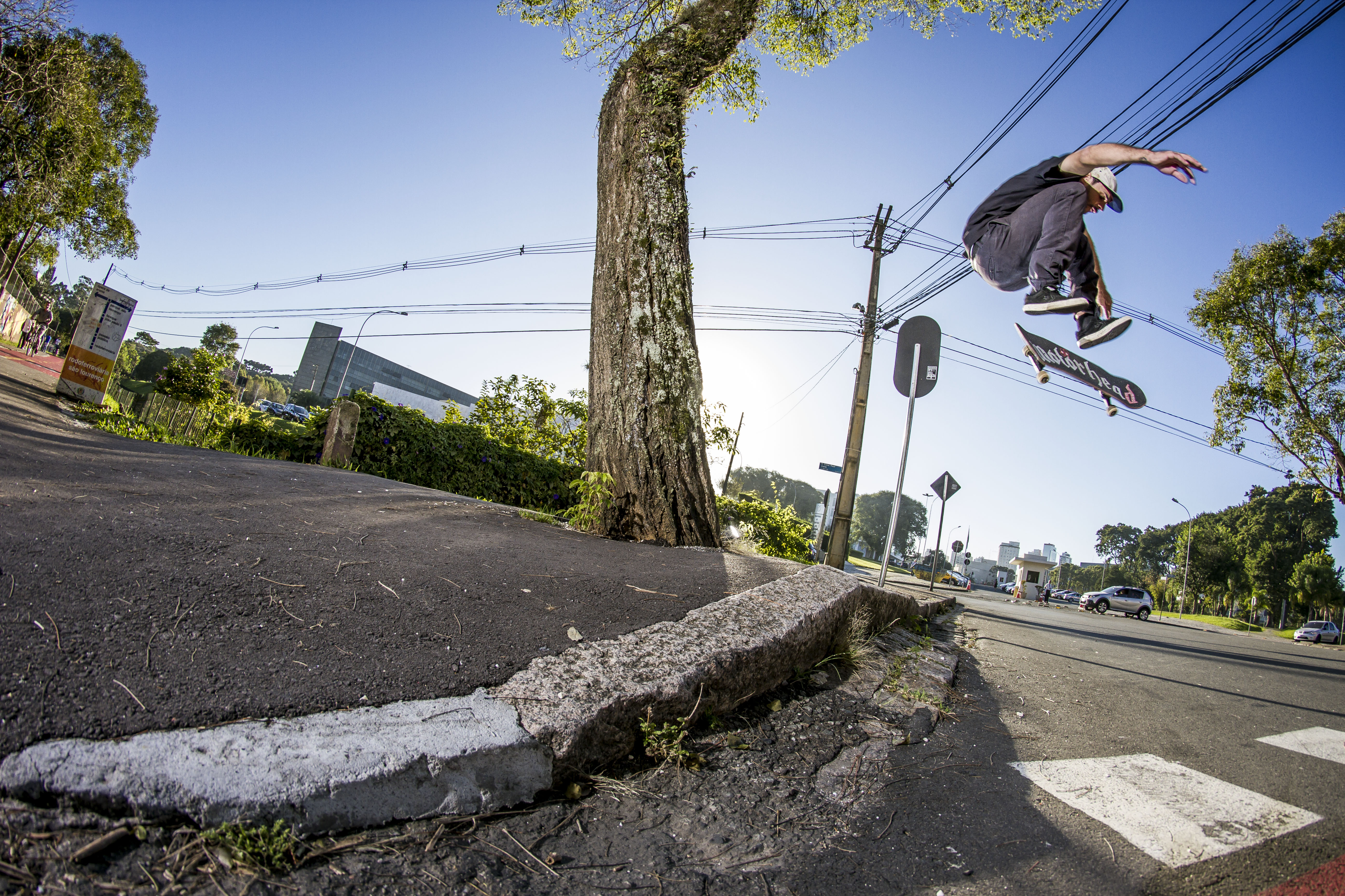 Mario Asa - Kickflip