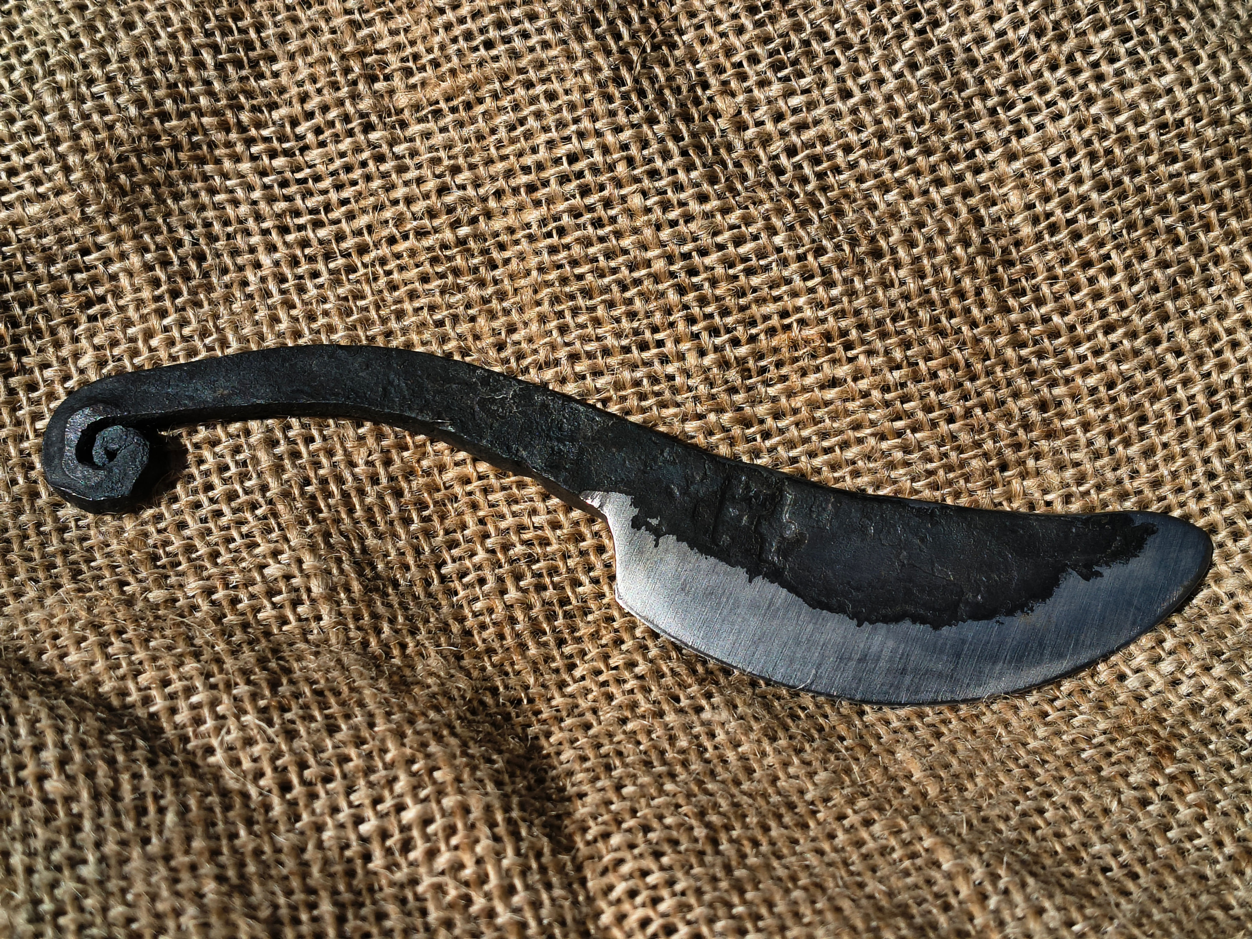 Norse curved blade (Design B)