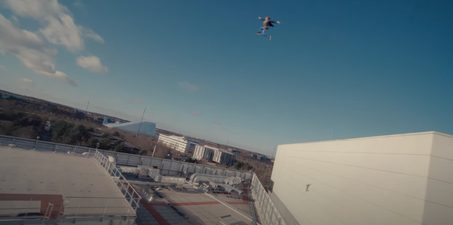 Pathé Gaumont Spiderman Zenzel Johan Tonnoir Paris Réalisateur photographe artiste zenzelreal.com 