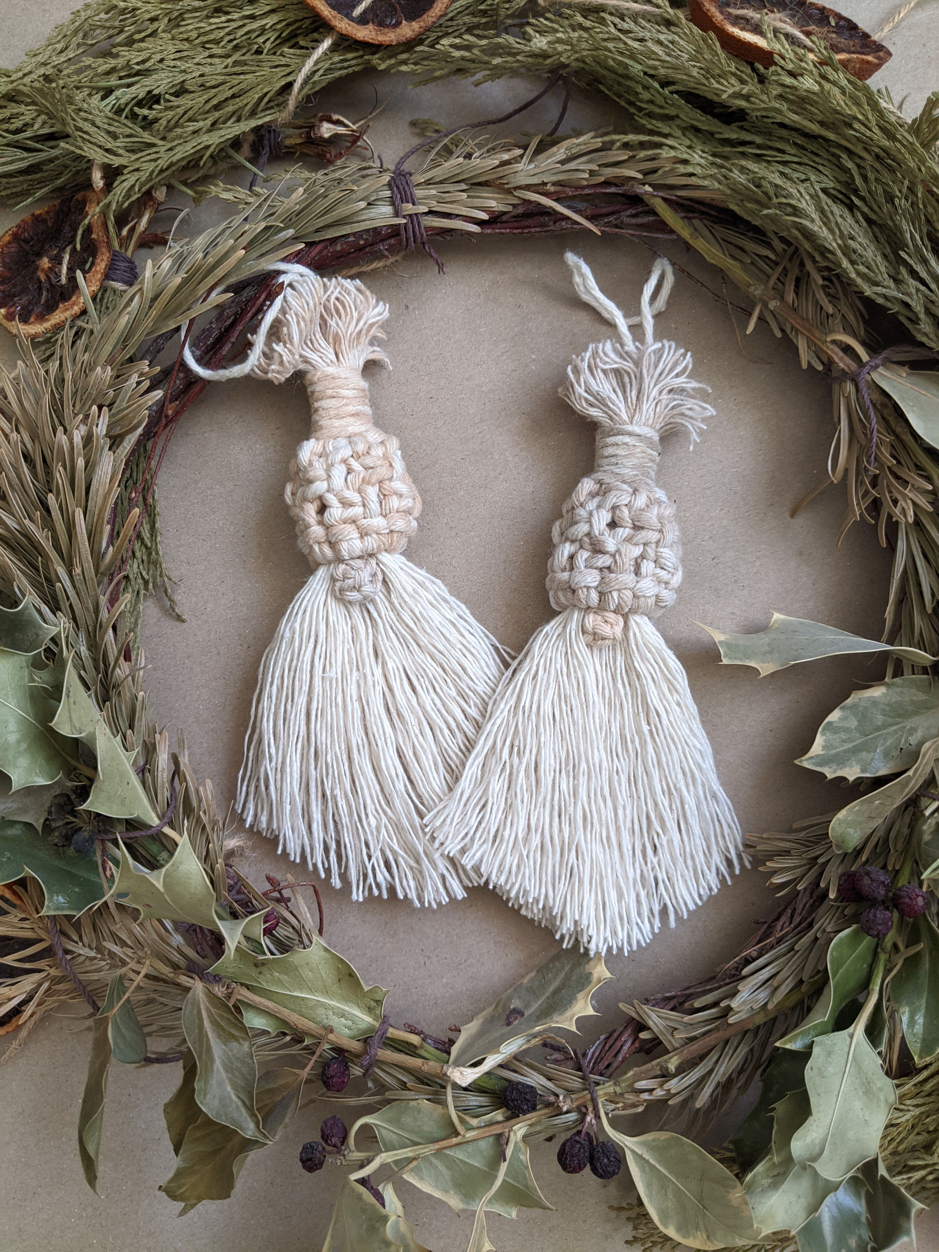 Yule Gonk (botanical colours)