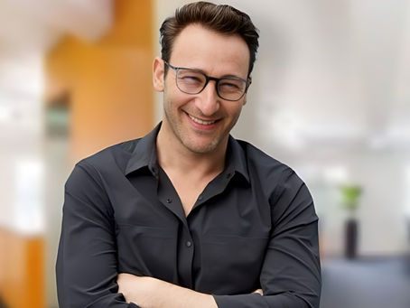 European Confederation of Marketing Honors Simon Sinek with Prestigious Lifetime Achievement Award