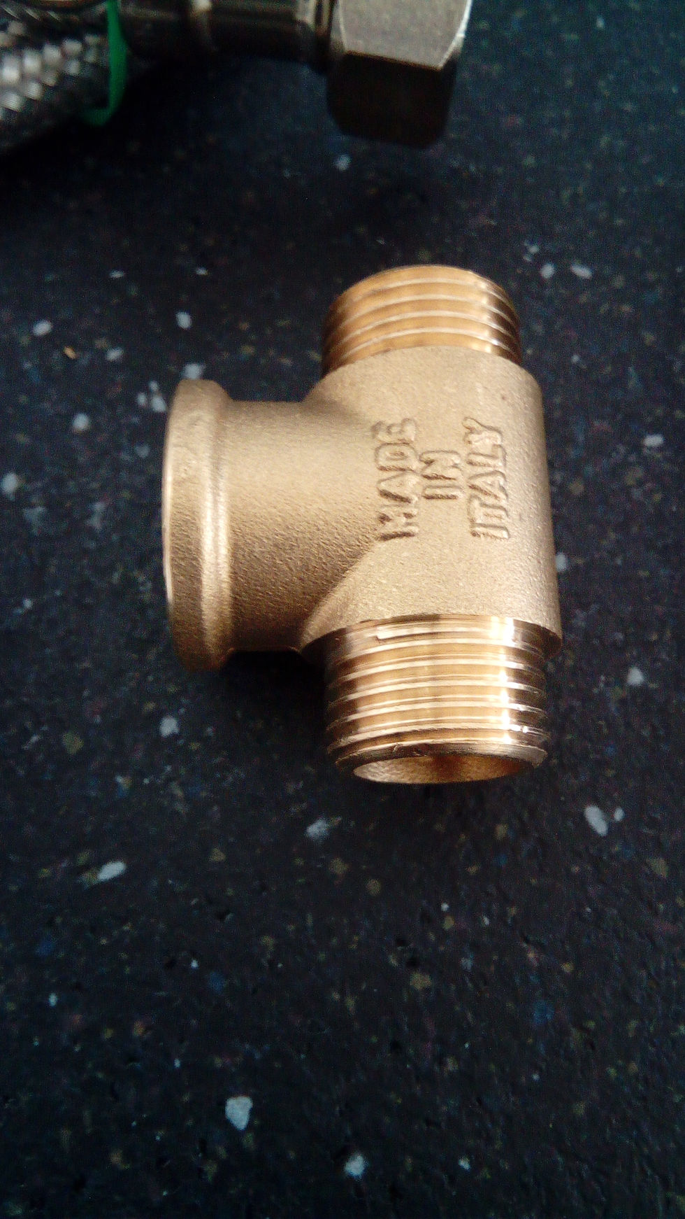 Thumbnail: Σετ για την τοποθέτηση φίλτρου νερού σε πάγκο με ξεχωριστή παροχή