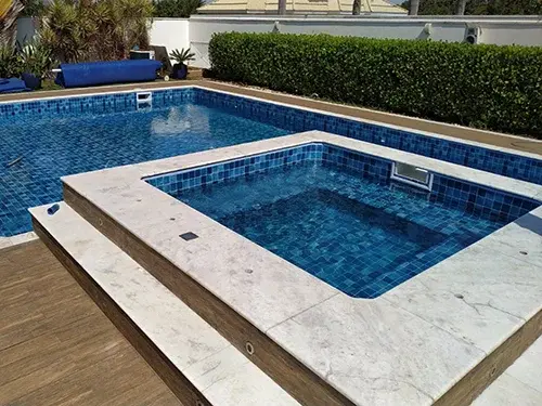 piscina em vinil com anexo