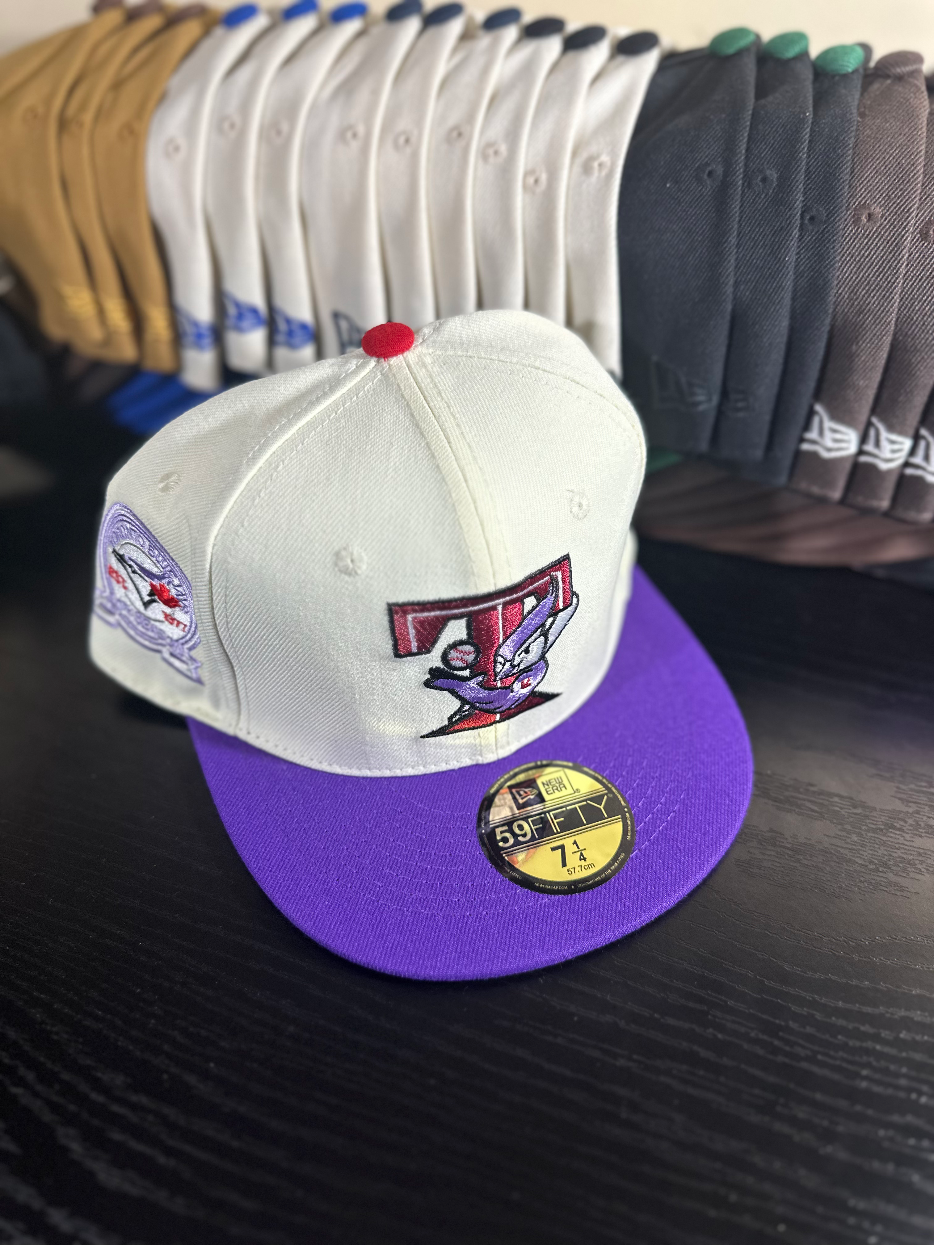 Toronto Blue Jays (Fitted)(W) - Tan w - Burgundy, Light Purple ,Grey Logo w - Pu