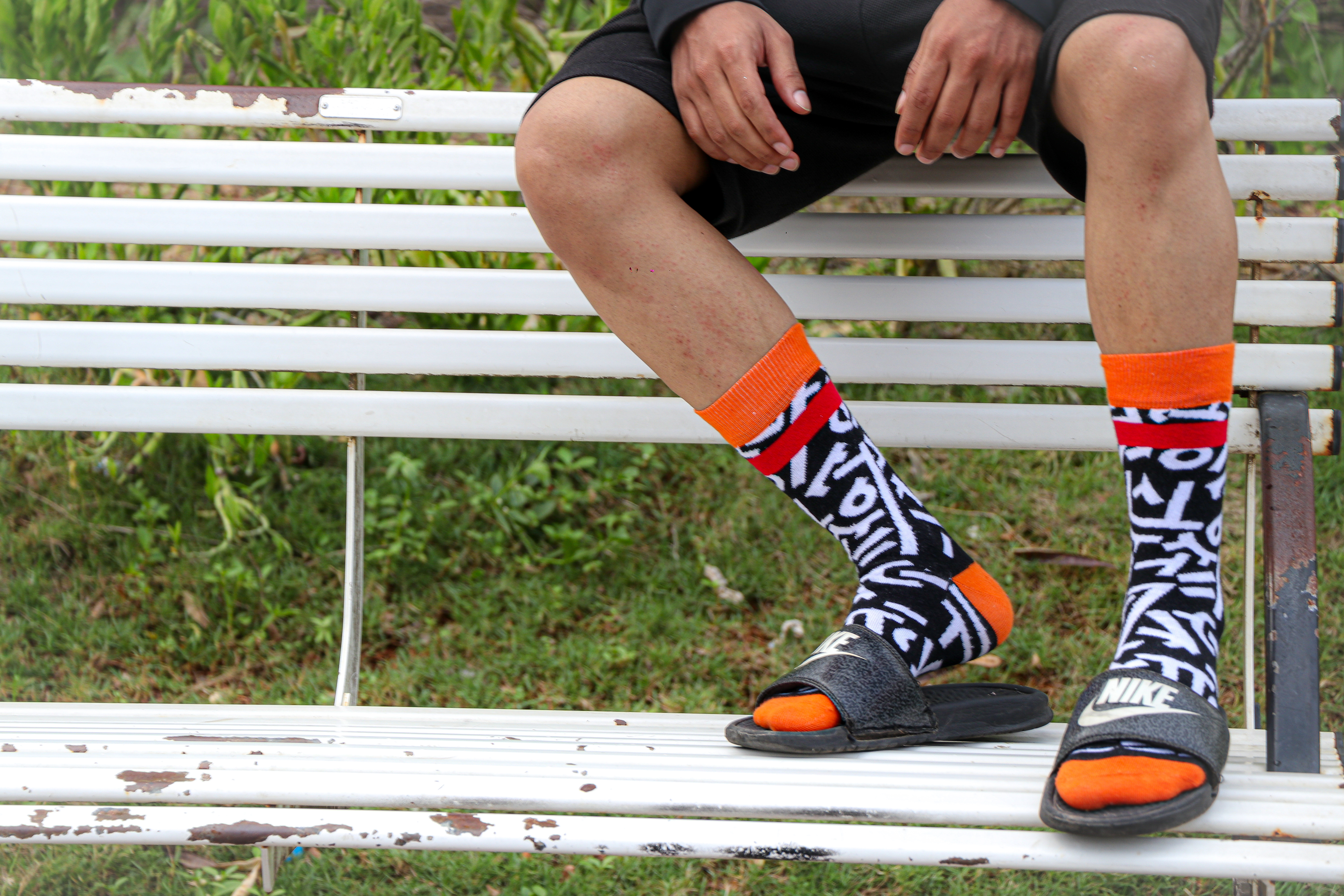 Dynamocks Scrawl Men & Women Crew Length Socks