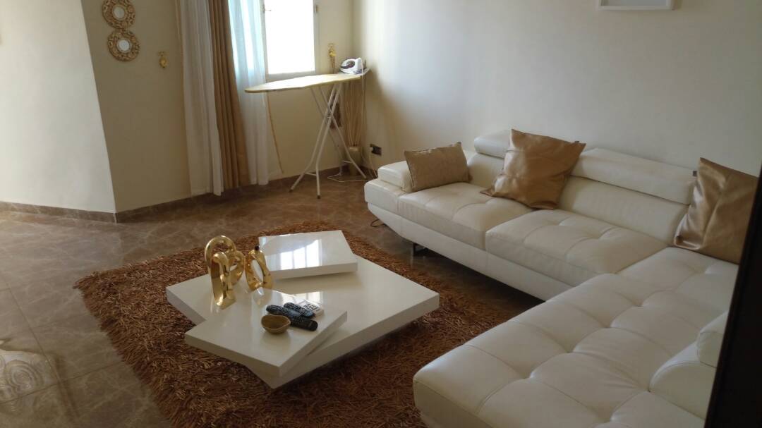 APPARTEMENT MEUBLÉ F3 À NGOR ALMADI