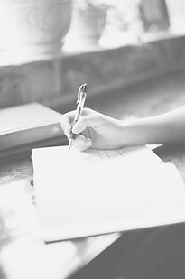 hannah-olinger-8eSrC43qdro-unsplash_edit