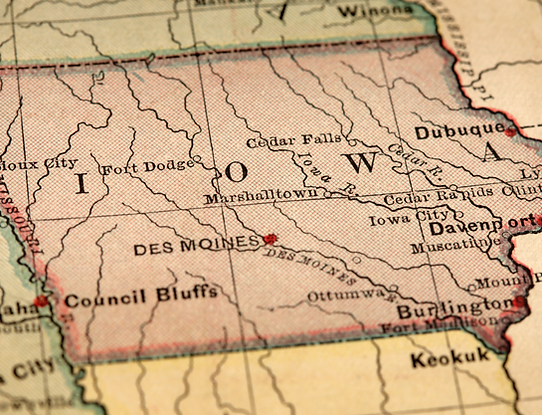 State map of Iowa highlighting major cities such as Burlington, Davenport, Des Moines, and Dubuque.
