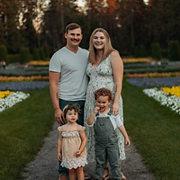 Wilmoth Family Pictures.png