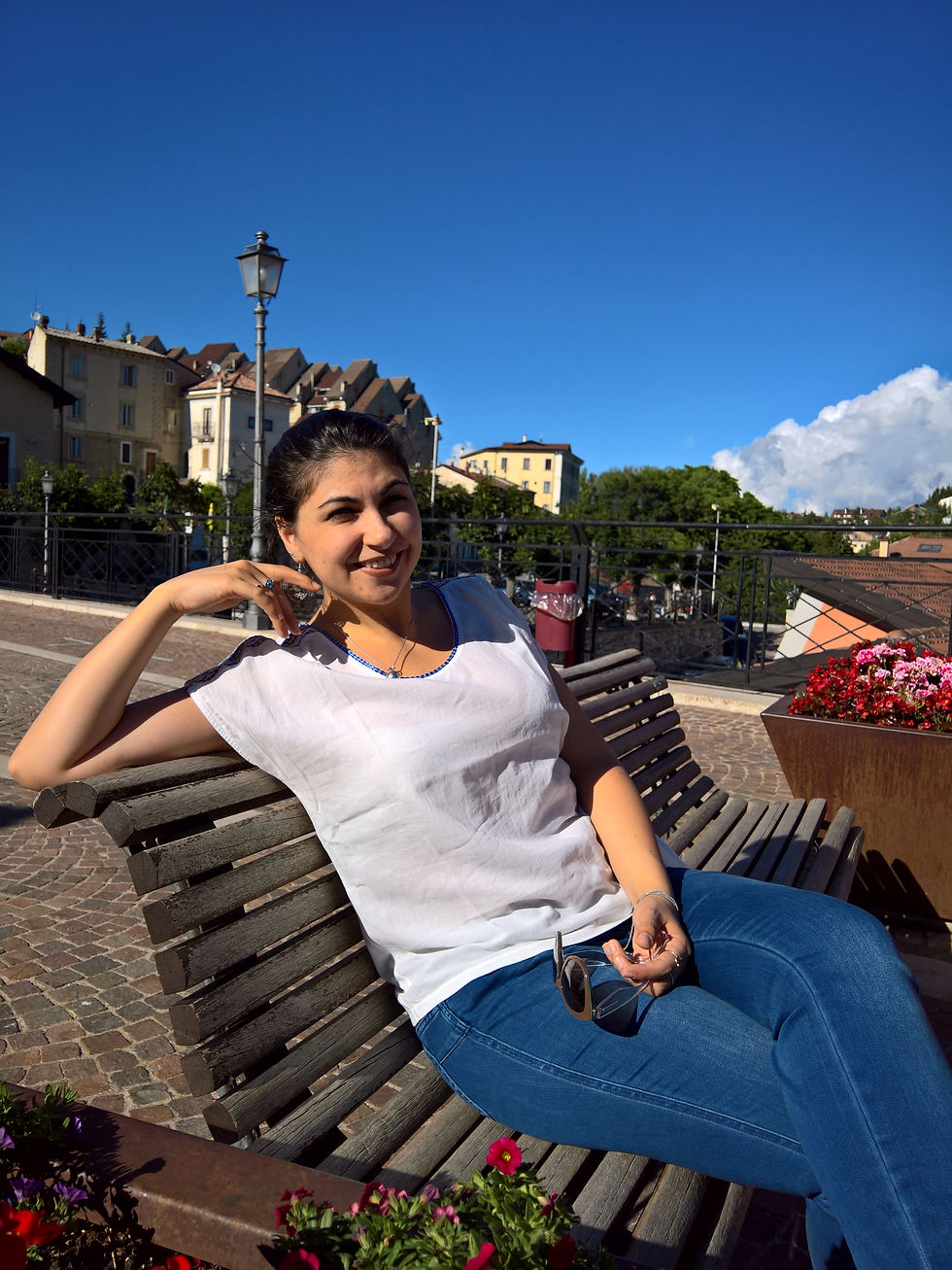 Example of how direct sun creates dark shadows on your face