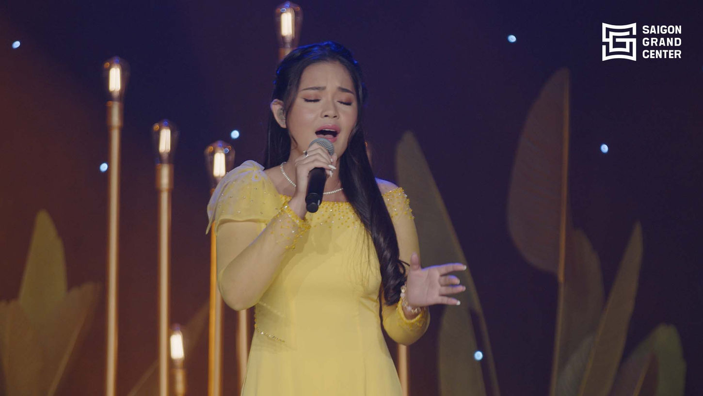 SAIGON GRAND CENTER is a perfect VENUE EVENT near me for rent, hire in Orange County, California: Corporate Company Community, Function Meeting, Private Party Birthday, Luxury Wedding Reception Venues, Marriage Anniversary, Bridal Shower, Christmas Celebration Dinner, Music Concert Art Show, Nightclub, Lounge... SGC VENUE building: BALLROOM, THEATER, LOBBY offers a large or small event space for up to 1,000 Guests & has big room, banquet hall, place, space, location, spot for your events. Rent, Hire SGC VENUE for your memorable events